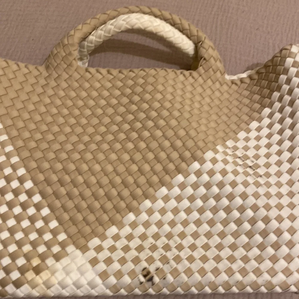 NAGHEDI Elegant Woven Tote Bag - Cream and Tan - Picture 9 of 13